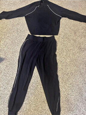 Danskin Lounge/Athleisure Set Navy Size Medium Like New